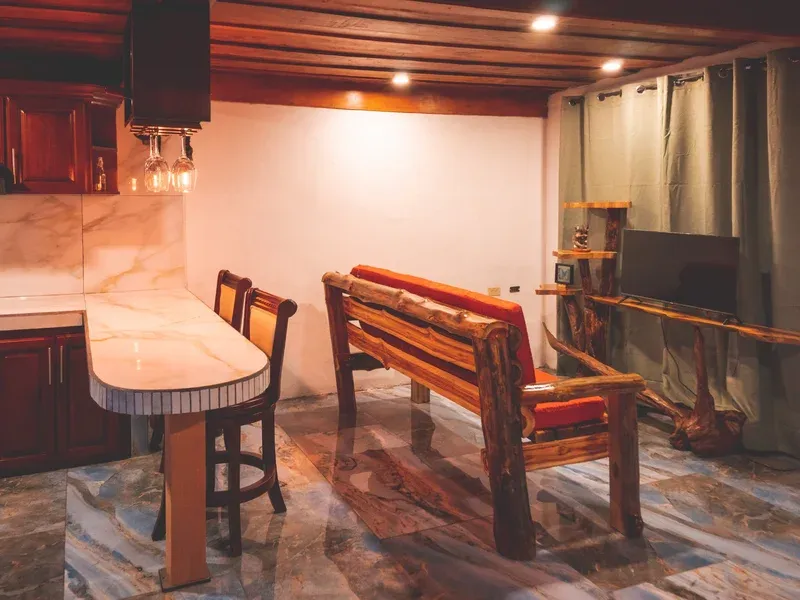 chalet-cocina-abierta-sala-estar